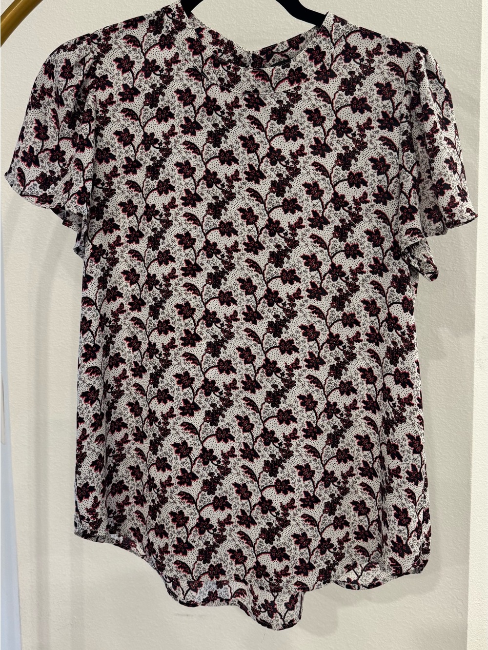 Premise Floral Short-Sleeve Blouse - White and Burgundy